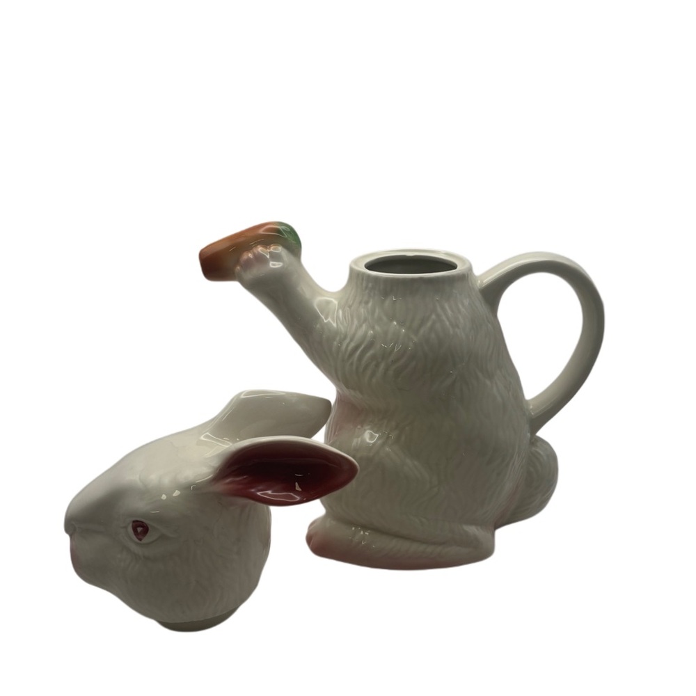 Vintage Tony Wood Studios “Bobtail”White Rabbit with Carrot Tea Pot - Picture 7 of 8